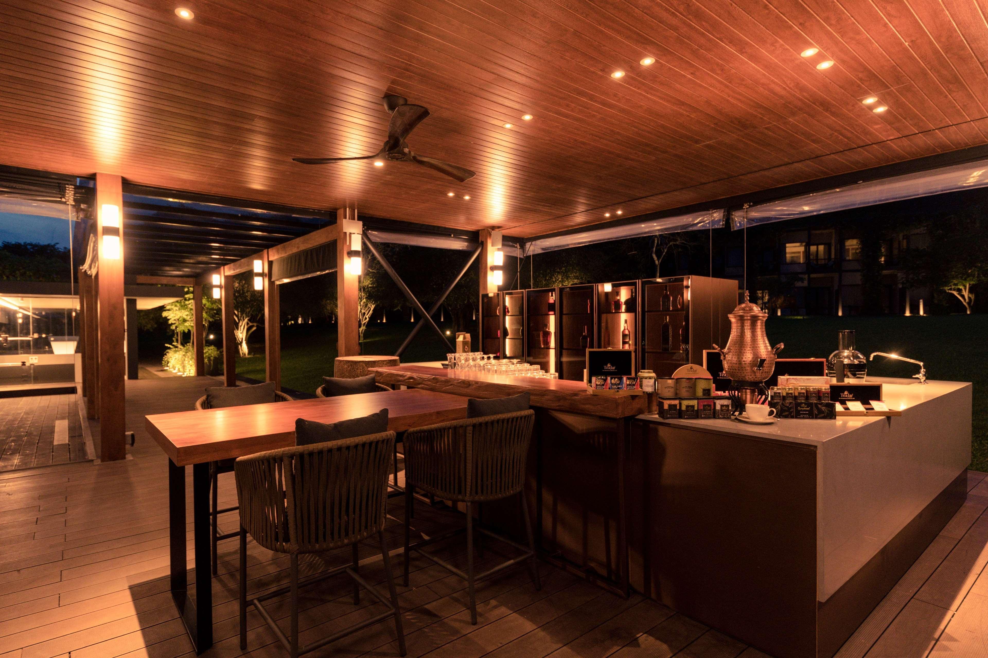 Doubletree By Hilton Weerawila Rajawarna Resort Polgahawelana Exterior photo