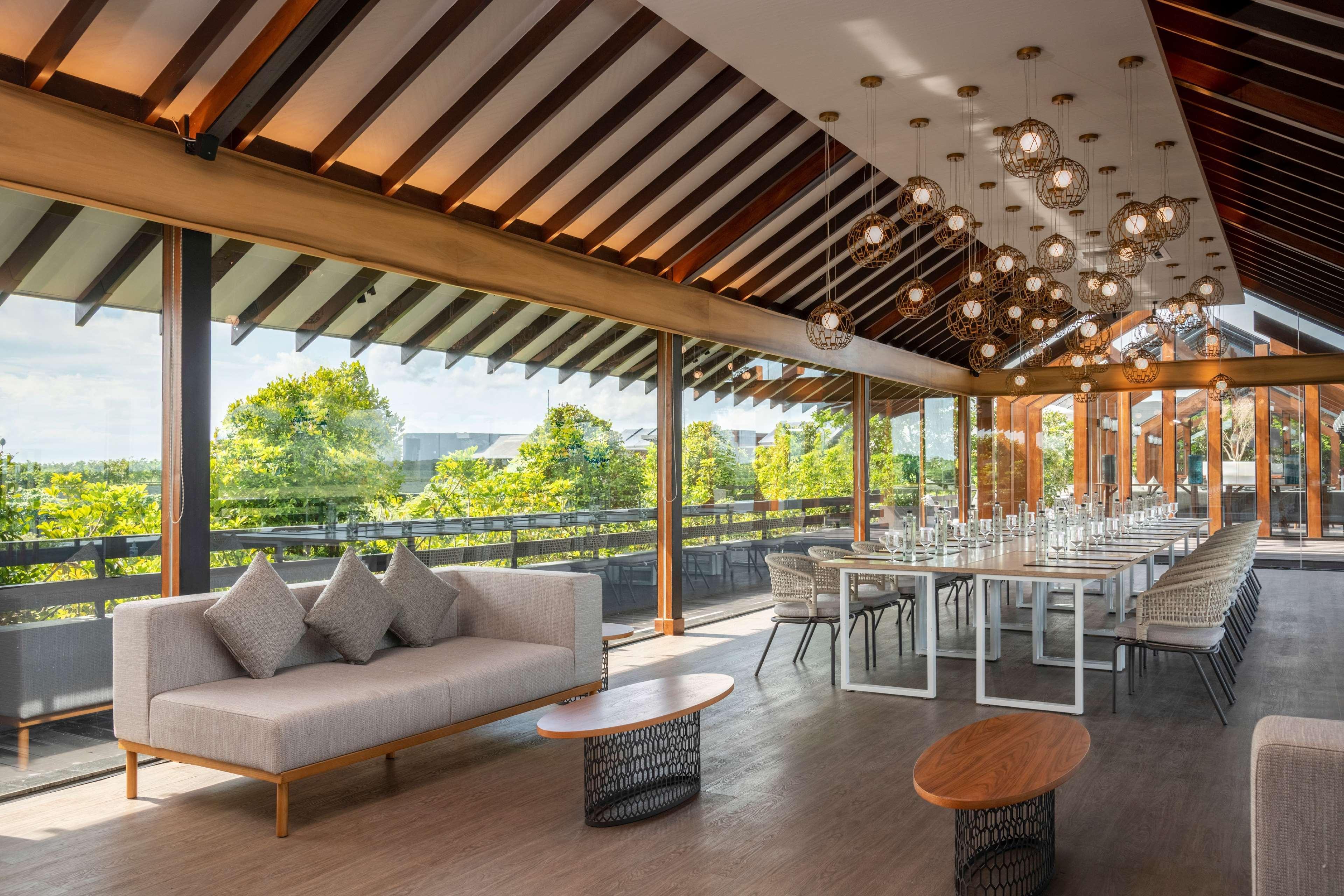 Doubletree By Hilton Weerawila Rajawarna Resort Polgahawelana Exterior photo
