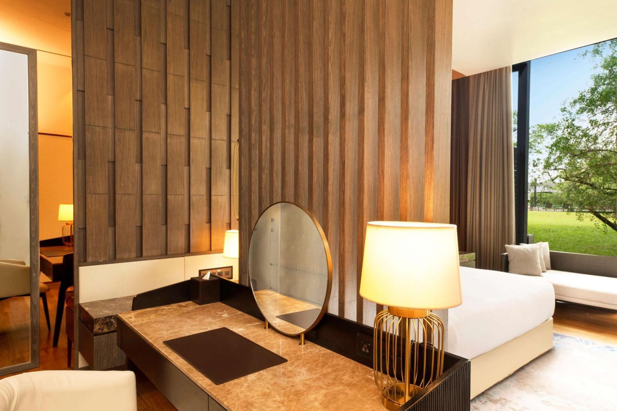 Doubletree By Hilton Weerawila Rajawarna Resort Polgahawelana Exterior photo